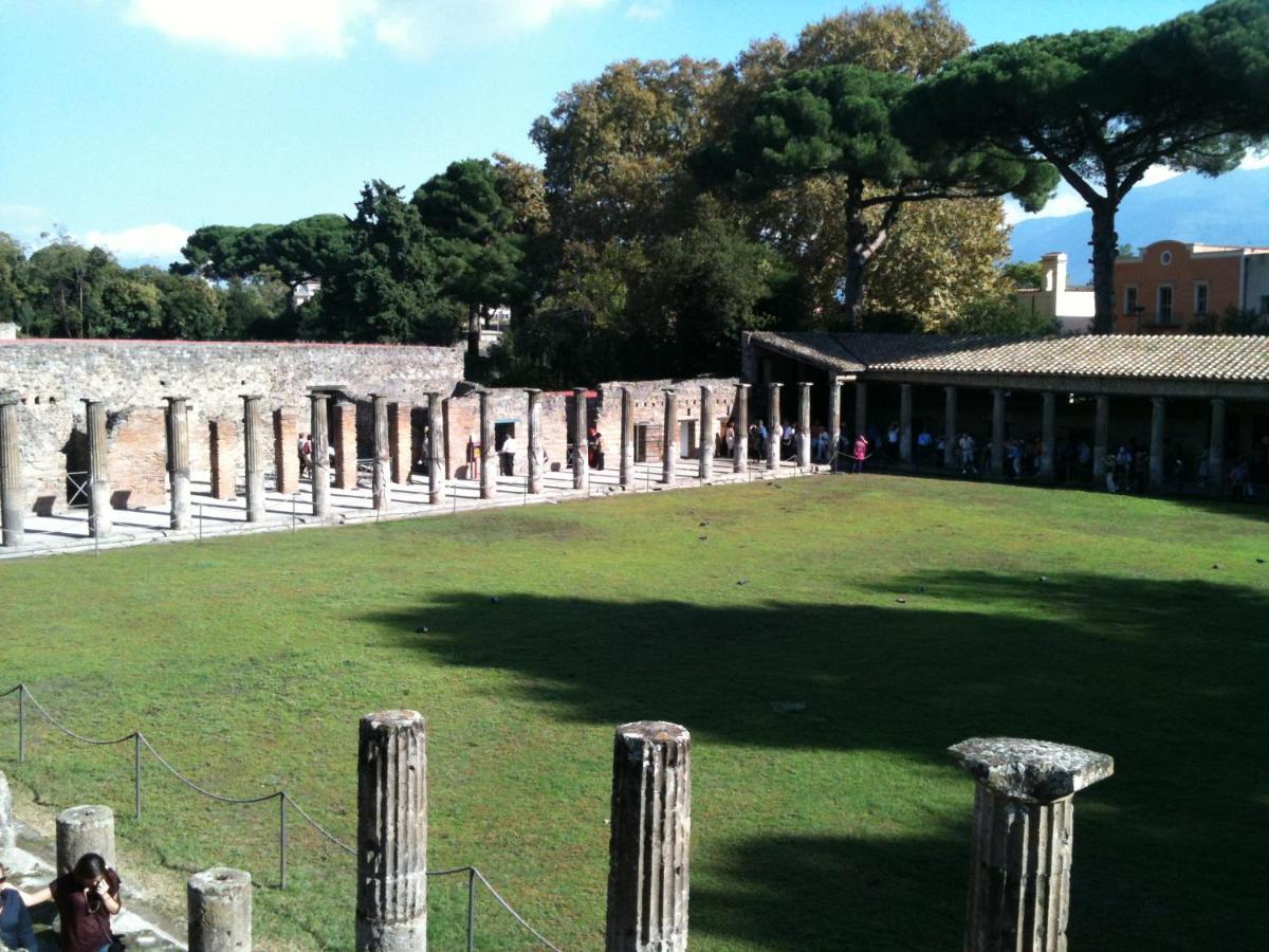 Villa Mena Pompeji Eksteriør billede